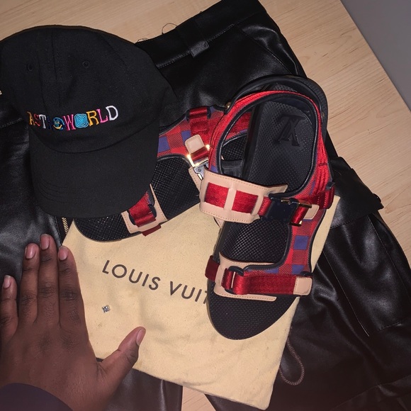 Louis Vuitton shoes - Picture 2 of 16